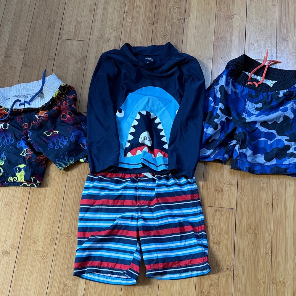 4 pieces Kids Swim size 5